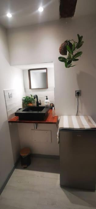 2 Chambres D'Hotes Avec Kitchenette, Frigo, Dolce Via Saint-Martin-de-Valamas Екстериор снимка